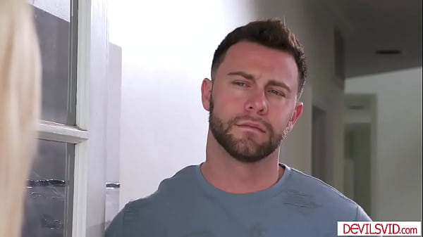 Blonde lesbian fucking her sperm donor